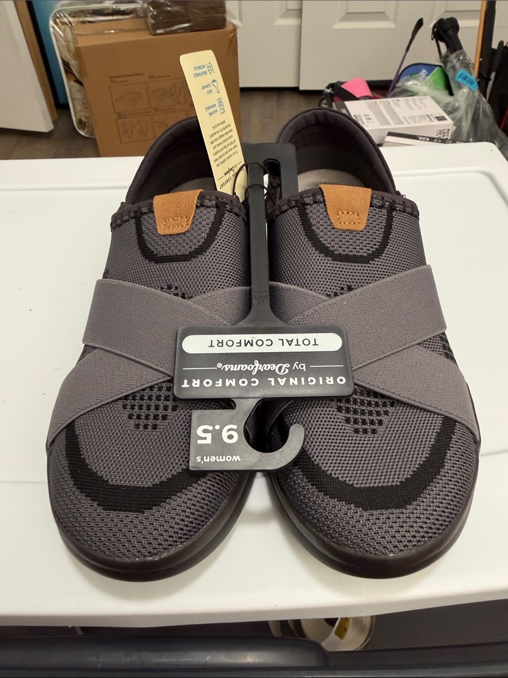 NWT Dearfoams Original Comfort Livie X-Strap Knit Slip-On Sneakers size 9.5